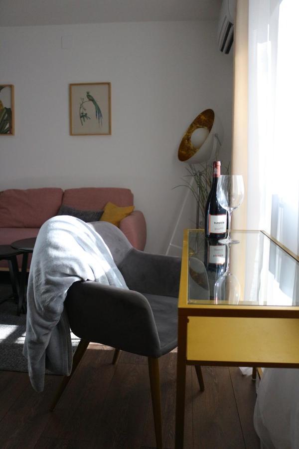 Luca, Digital Nomad Getaway Studio Apartment Zagreb Luaran gambar