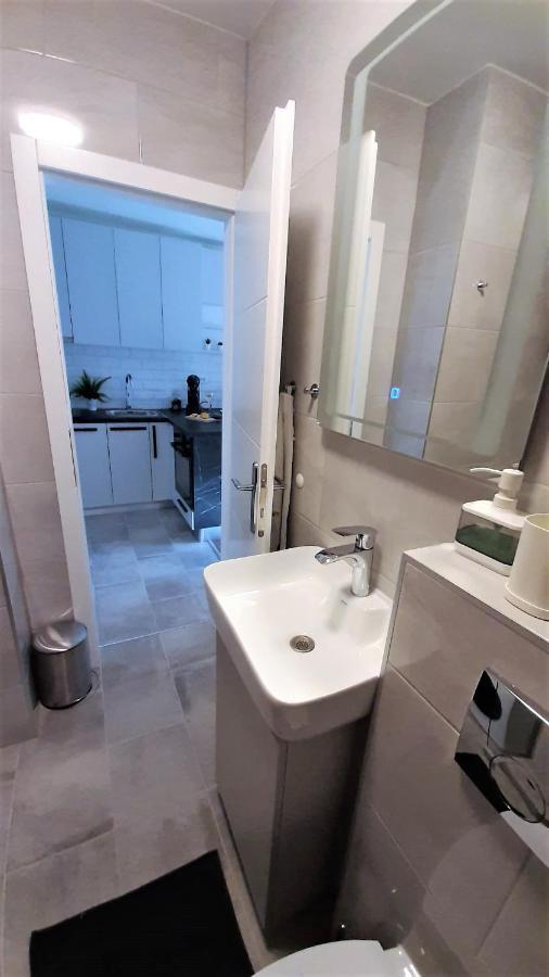 Luca, Digital Nomad Getaway Studio Apartment Zagreb Luaran gambar